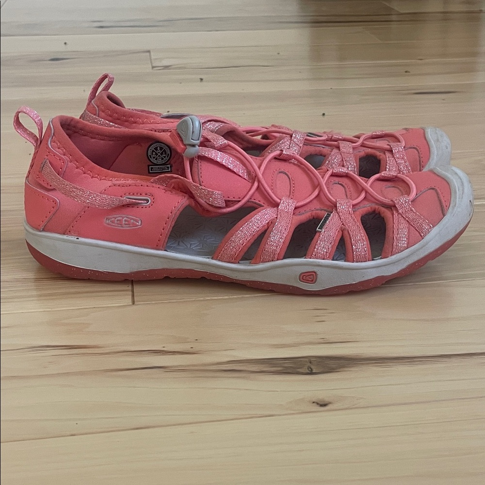 KEEN Kids Coral Sandals NWOT